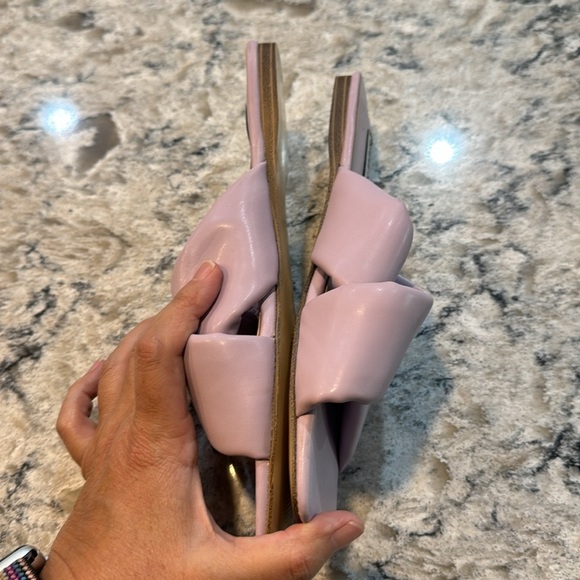 Steve Madden | Cross Strap Mayra Padded Slide Sandals in Lilac Size 6 - Picture 6 of 12